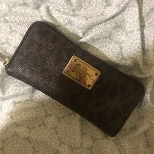 Michael Kors wallet